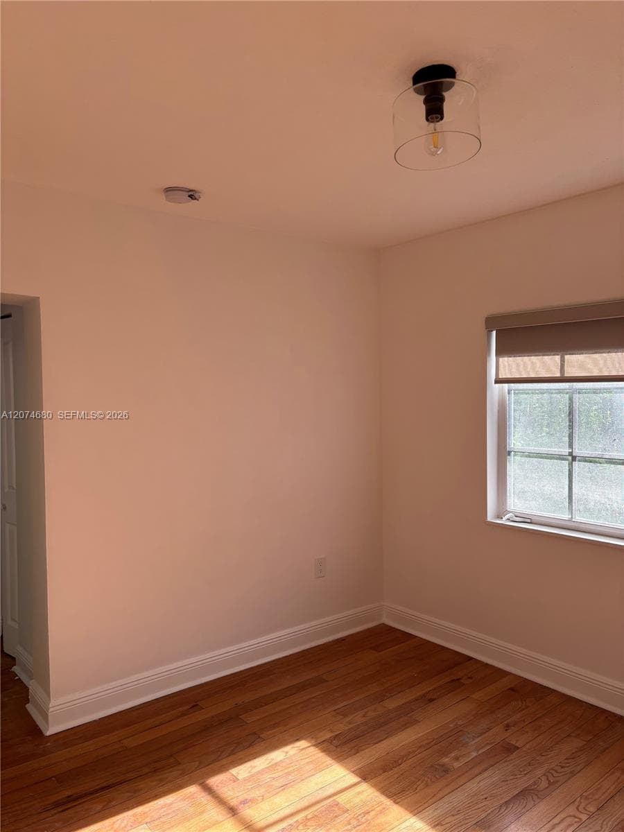 447 Blue Rd, Coral Gables FL 33146 photo 3
