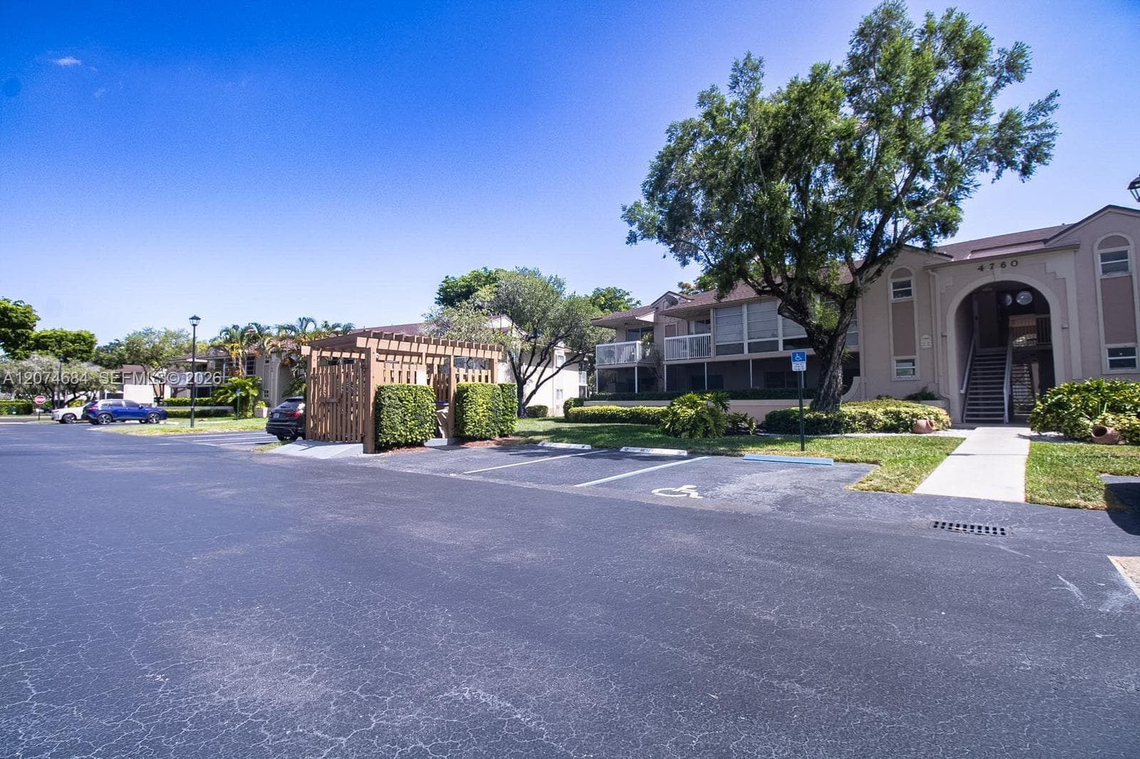 4760 NW 102nd Ave # 12, Doral FL 33178 photo 2