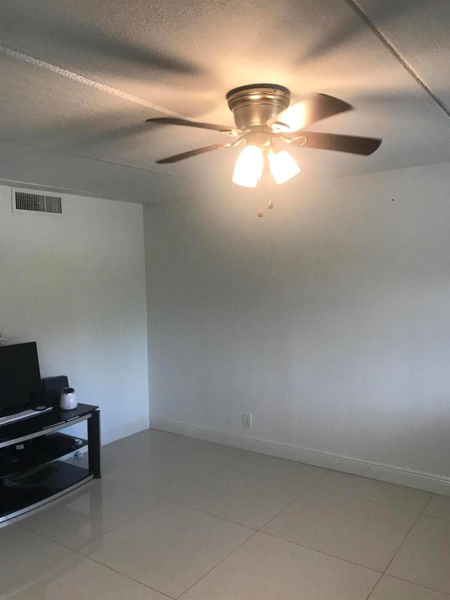 2000 SPRINGDALE Boulevard # 210, Palm Springs FL 33461 photo 5