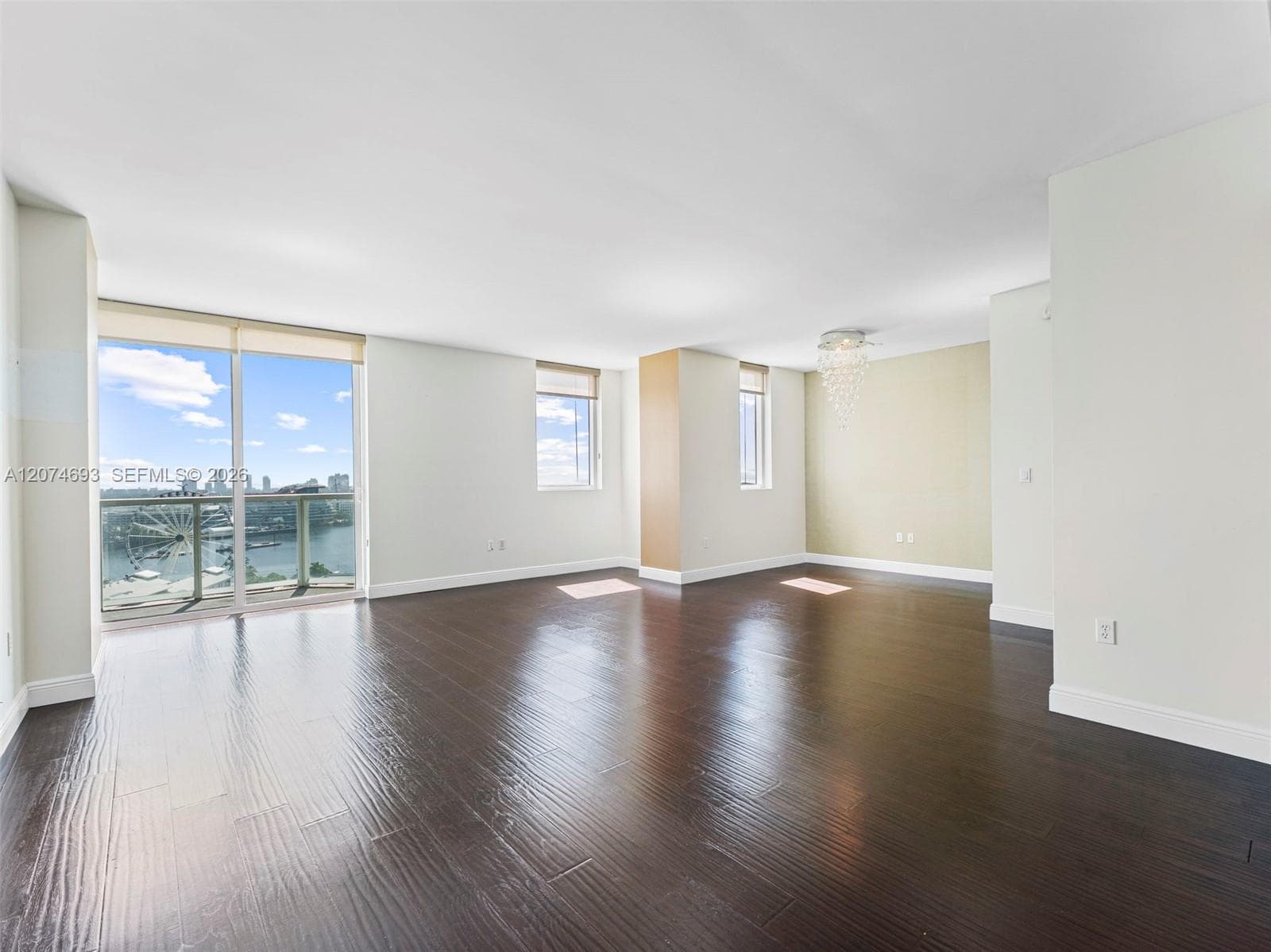244 Biscayne Blvd # 1803, Miami FL 33132 photo 2