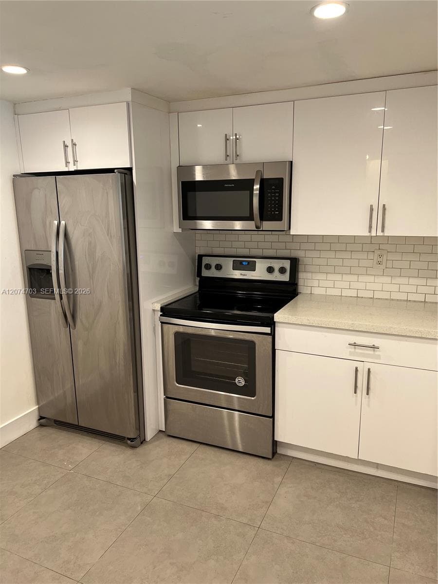 555 NE 15th St # 24E, Miami FL 33132 photo 3