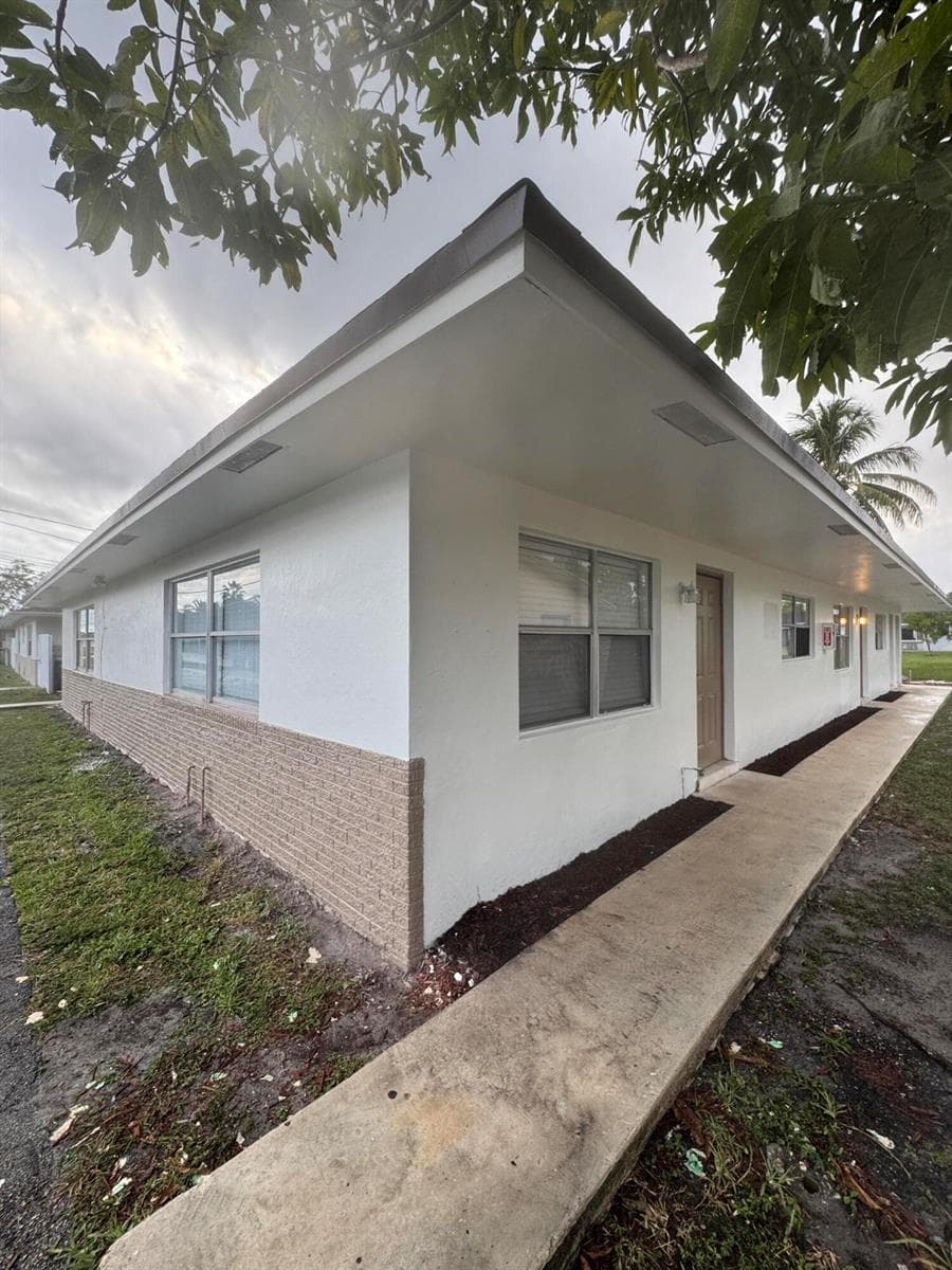 1795 NW 55th Avenue # 1, Lauderhill FL 33313