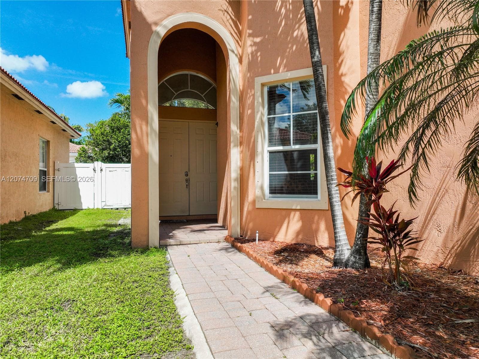 2215 Portofino Ave, Homestead FL 33033 photo 3