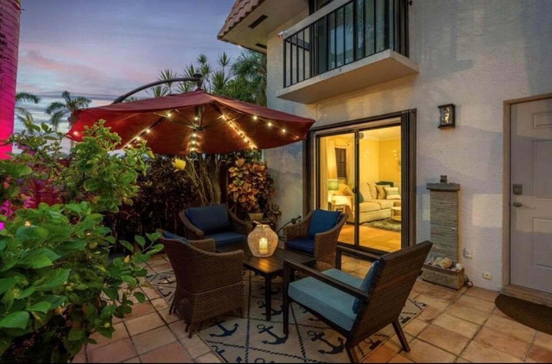 1251 S Federal Highway, Boca Raton FL 33432