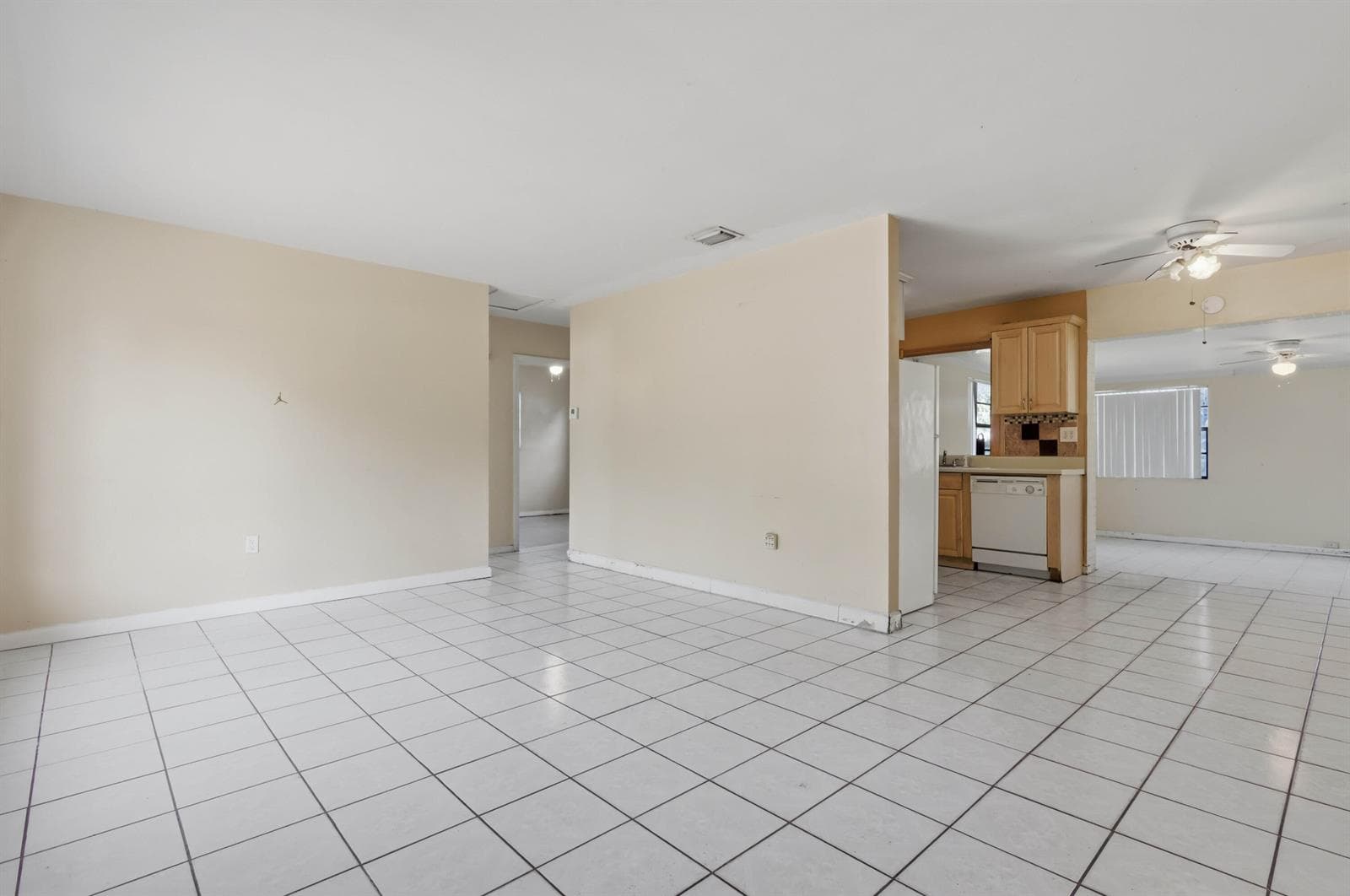 980 NW 183RD Street, Miami Gardens FL 33169 photo 4