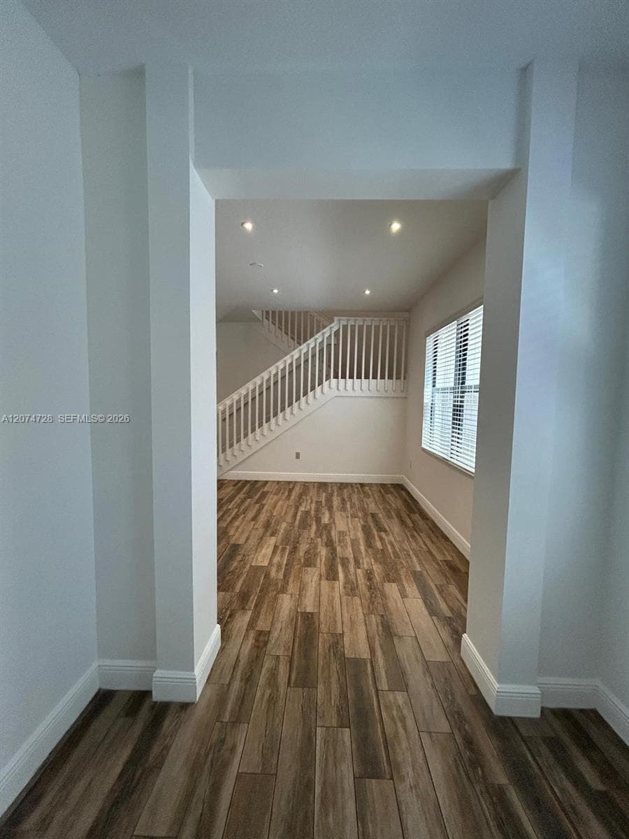 731 NE 193rd St # 731, Miami FL 33179 photo 3