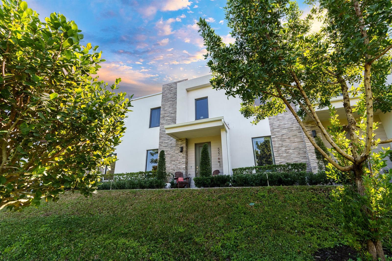 527 NW 17TH Street, Fort Lauderdale FL 33311