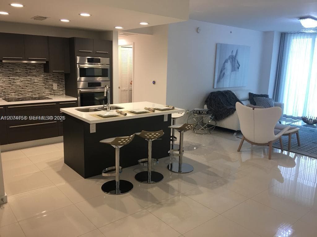 7751 NW 107th Ave # 707, Doral FL 33178 photo 4
