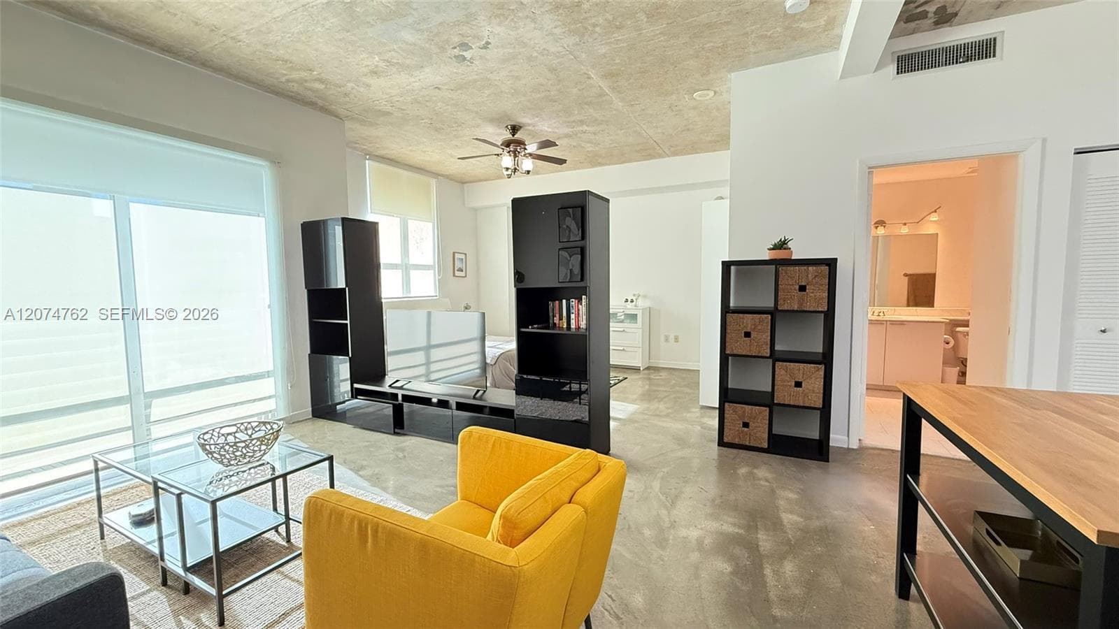 234 NE 3rd St # 405, Miami, FL 33132 photo 2