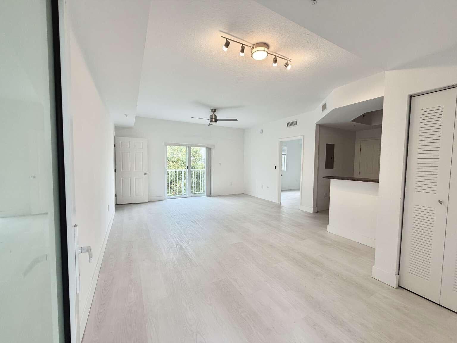 7516 NE 1 Avenue # 302, Miami FL 33138 photo 2