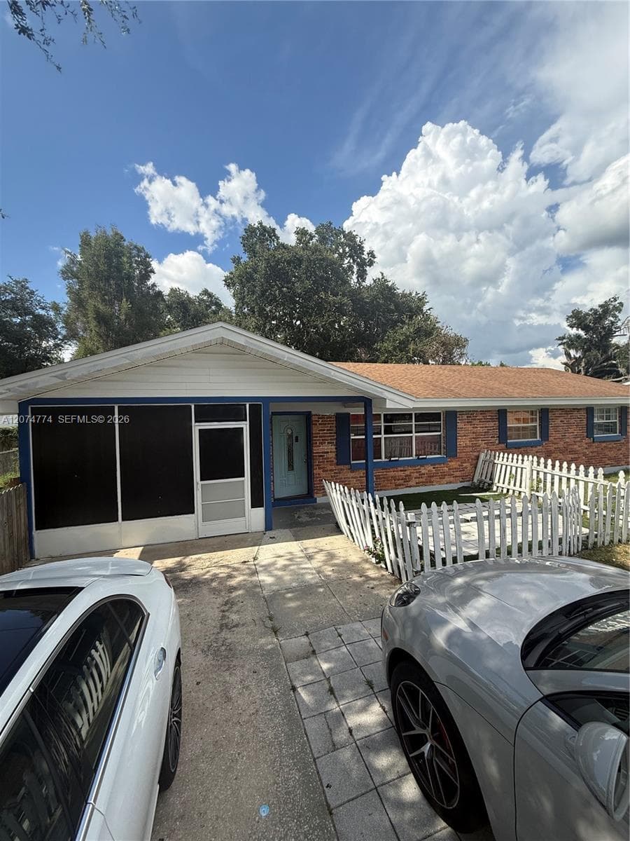 679 ave g # 1, Winter Haven FL 33880