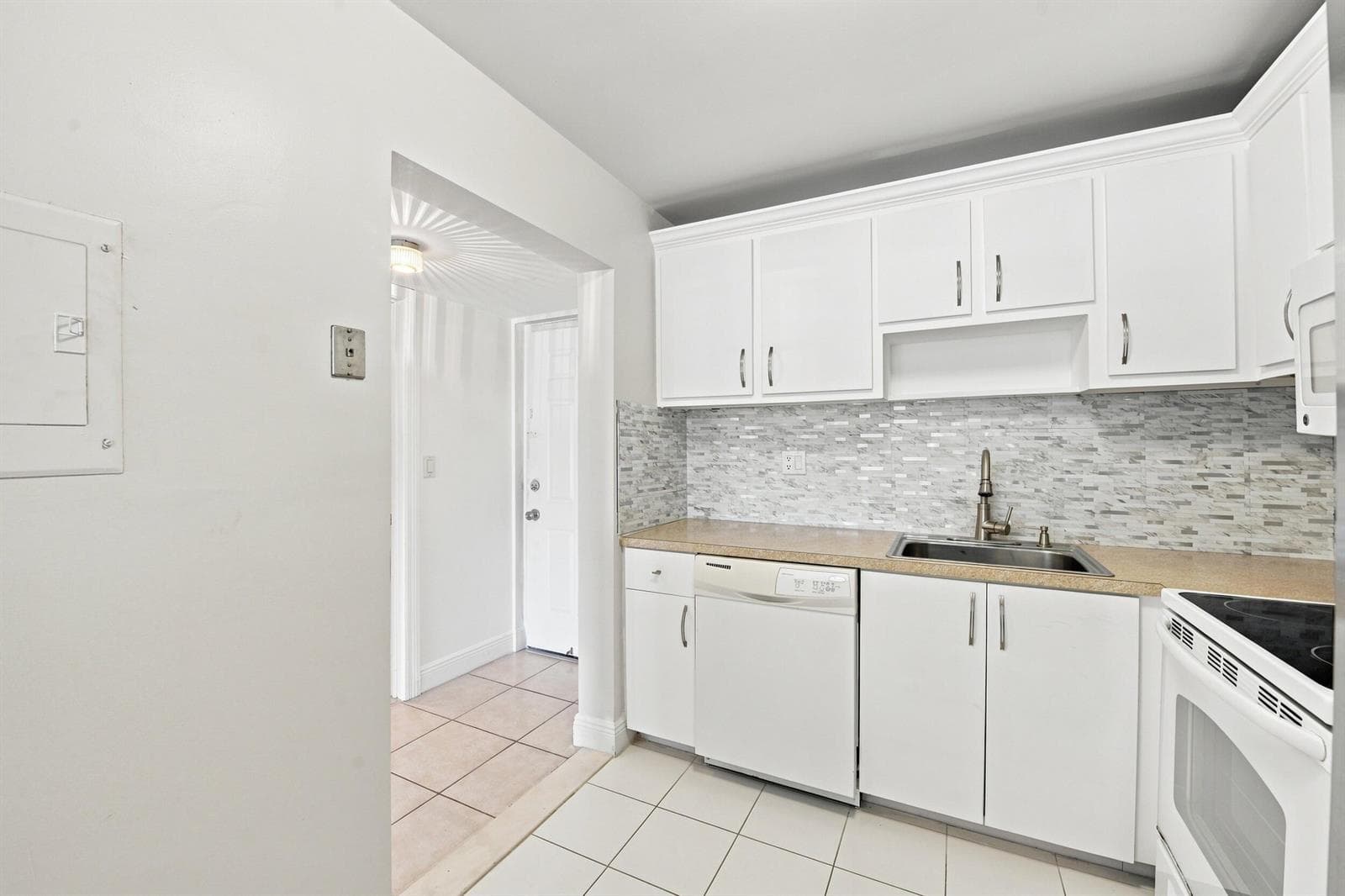 9300 SW 8th Street # 219, Boca Raton FL 33428 photo 3