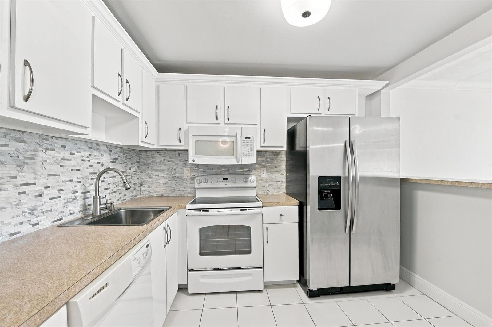 9300 SW 8th Street # 219, Boca Raton FL 33428