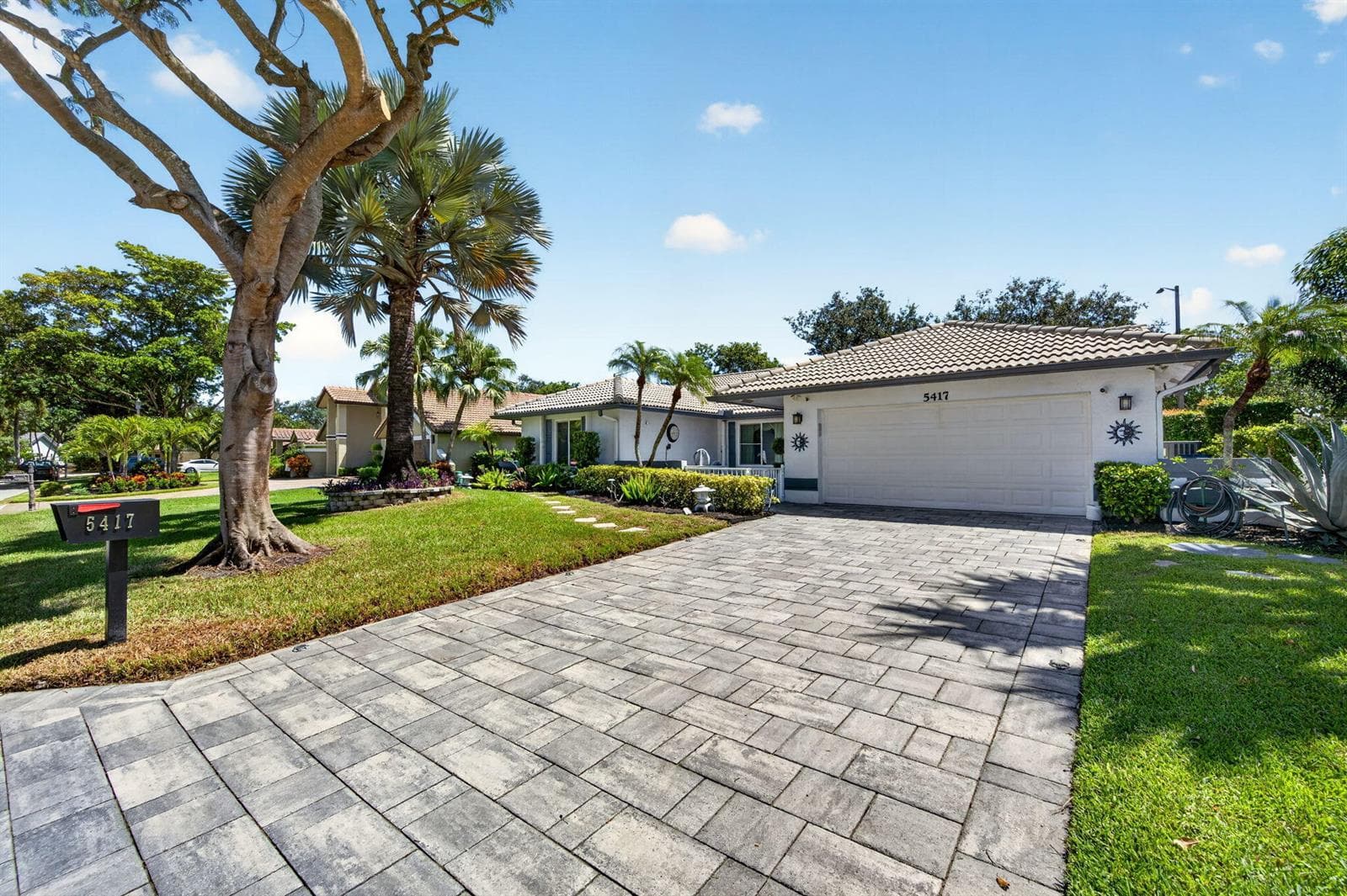 5417 NW 83rd Way, Coral Springs FL 33067 photo 2