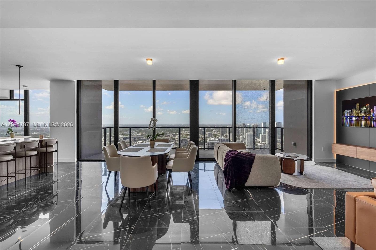 20 NE 11th Street # 6101, Miami FL 33132 photo 2
