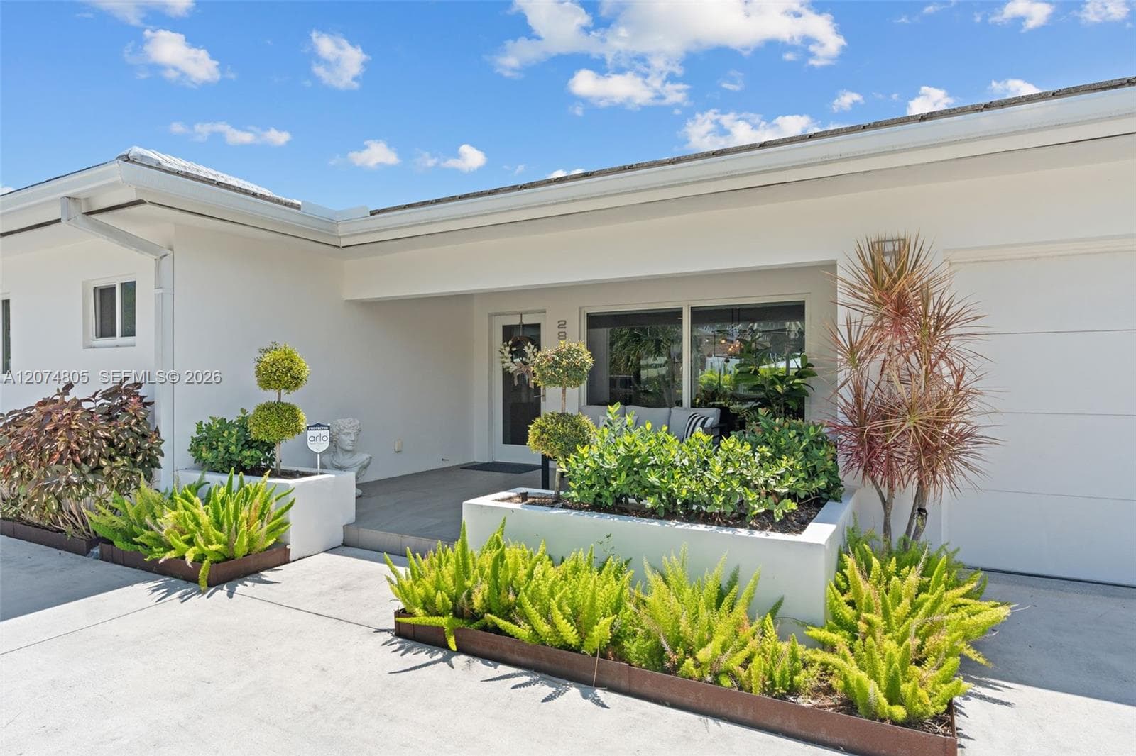2812 NE 28th St, Fort Lauderdale FL 33306 photo 2