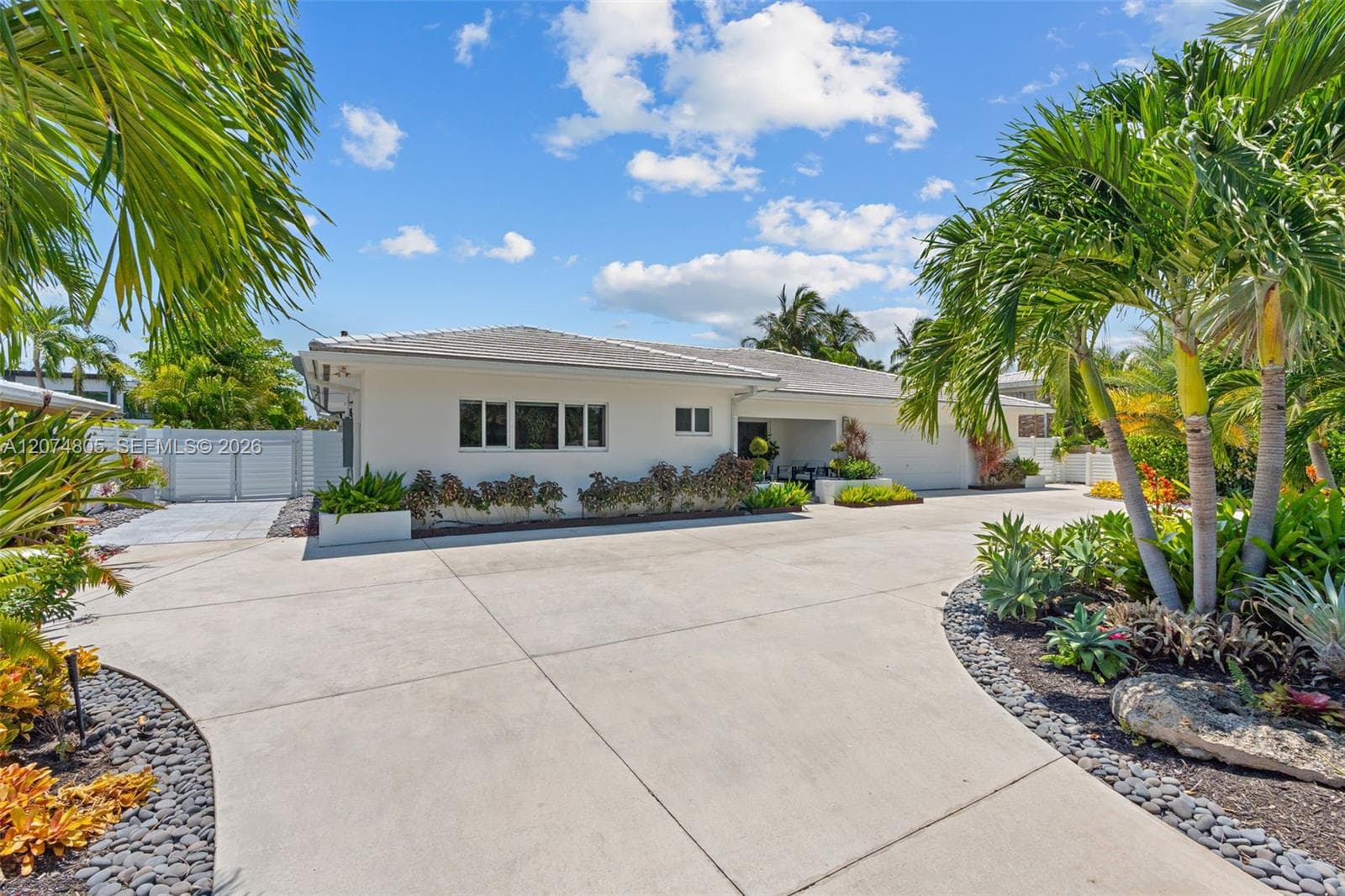 2812 NE 28th St, Fort Lauderdale FL 33306 photo 4