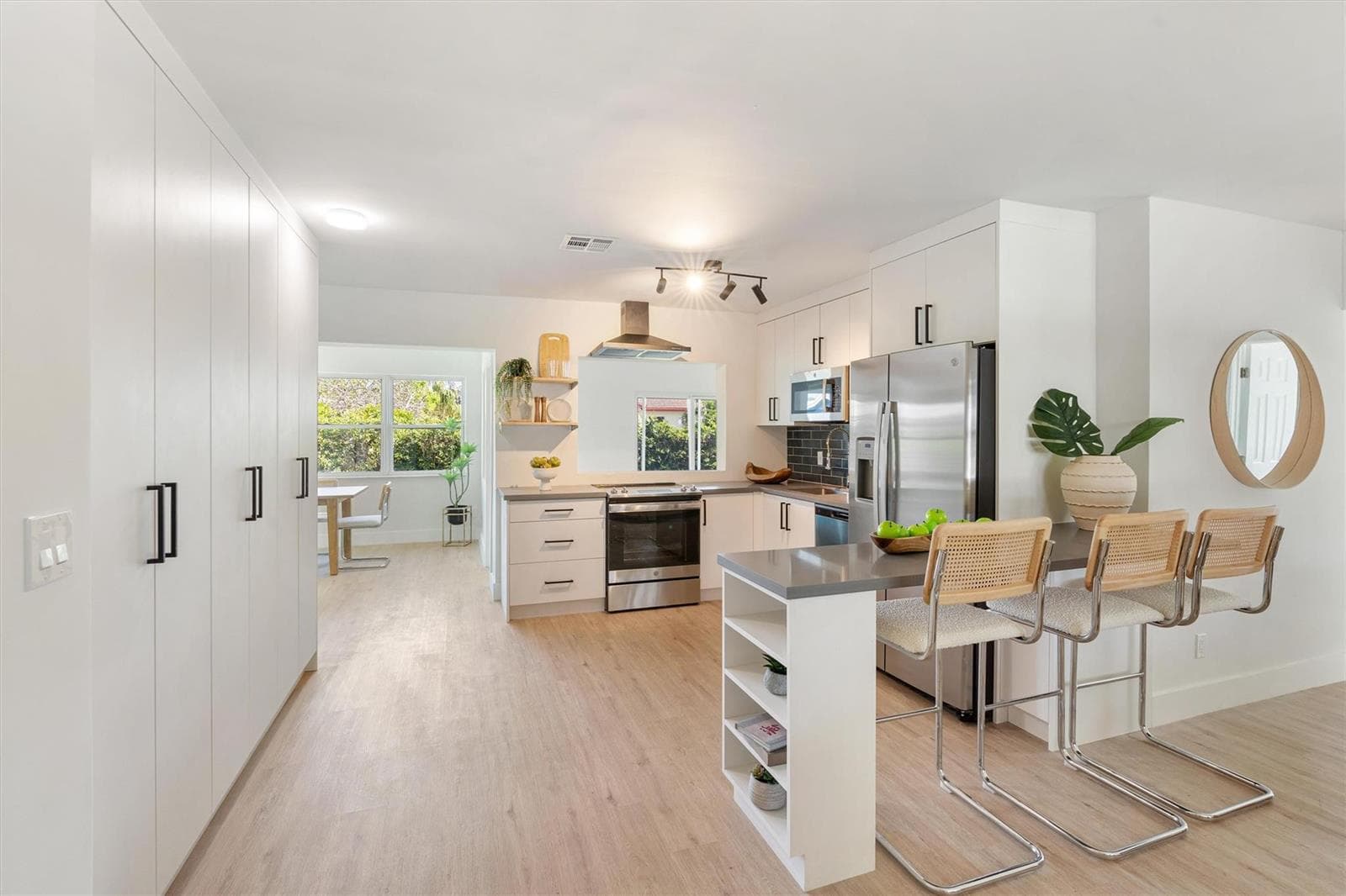 181 NW 48TH Court, Oakland Park FL 33309 photo 5