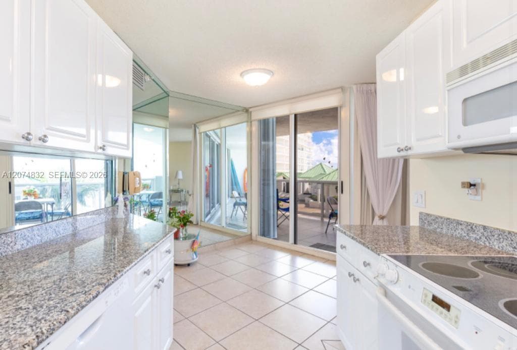 16711 Collins Ave # 706, Sunny Isles Beach FL 33160 photo 2