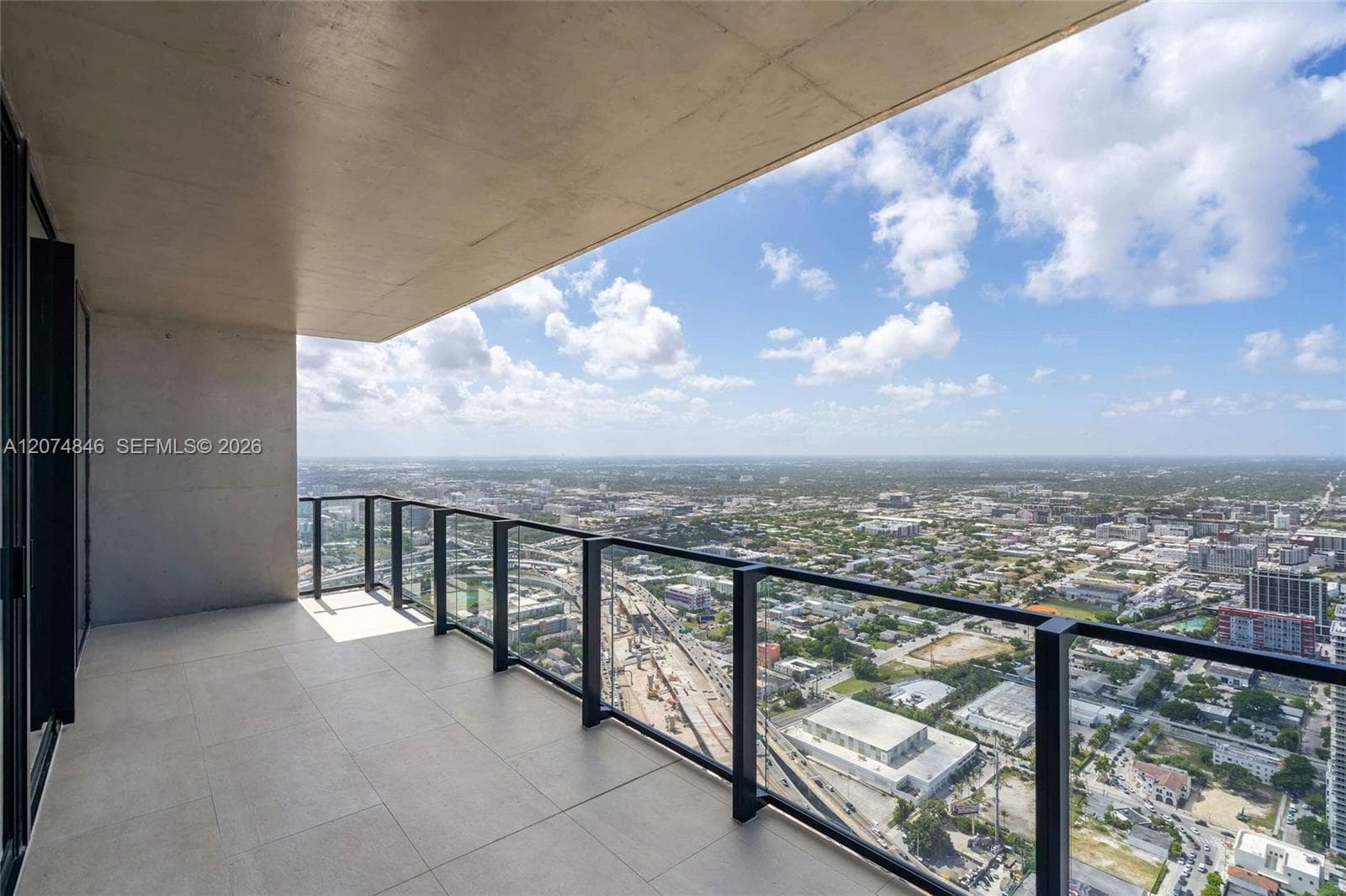 20 NE 11th Street # 6101, Miami FL 33132 photo 4
