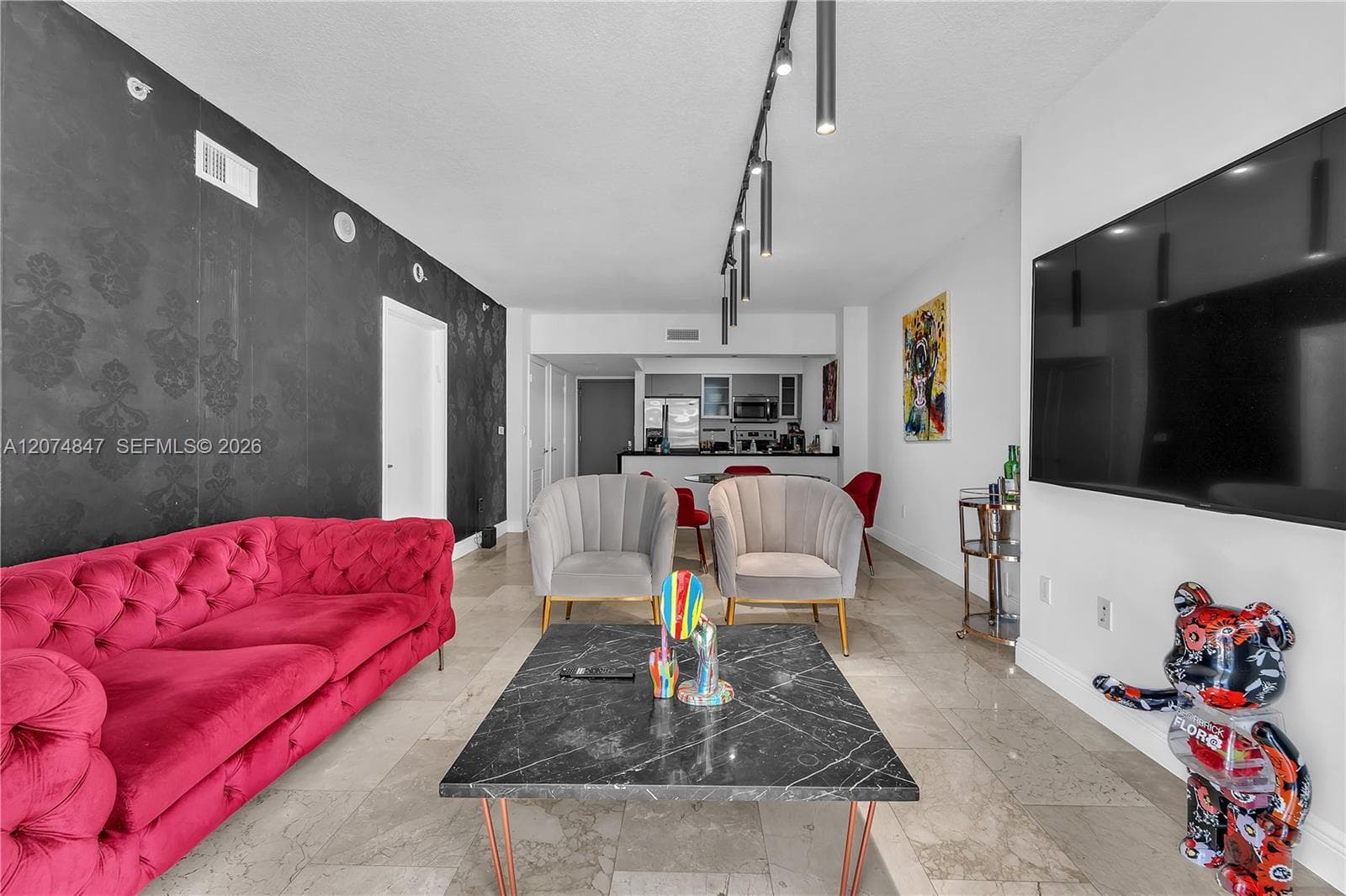1750 N Bayshore Dr # 2004, Miami FL 33132 photo 2