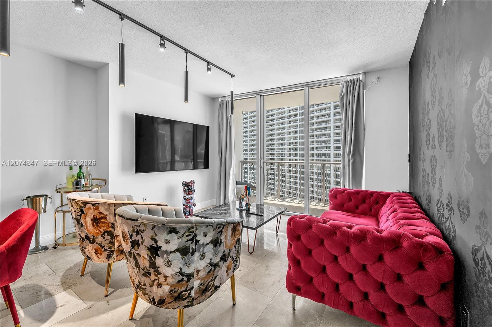 1750 N Bayshore Dr # 2004, Miami FL 33132