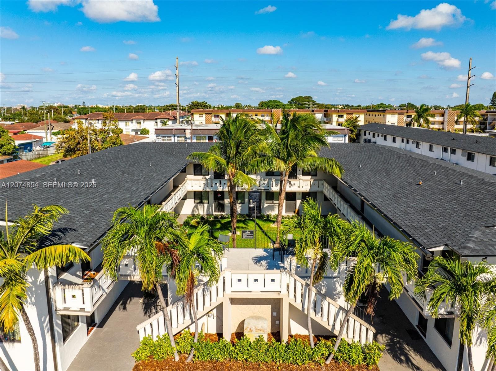 1345 W 28th St # 17, Hialeah FL 33010