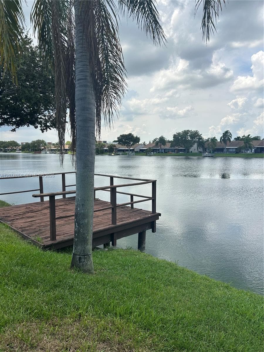5587 Park Rd # 5587, Dania Beach FL 33312 photo 2