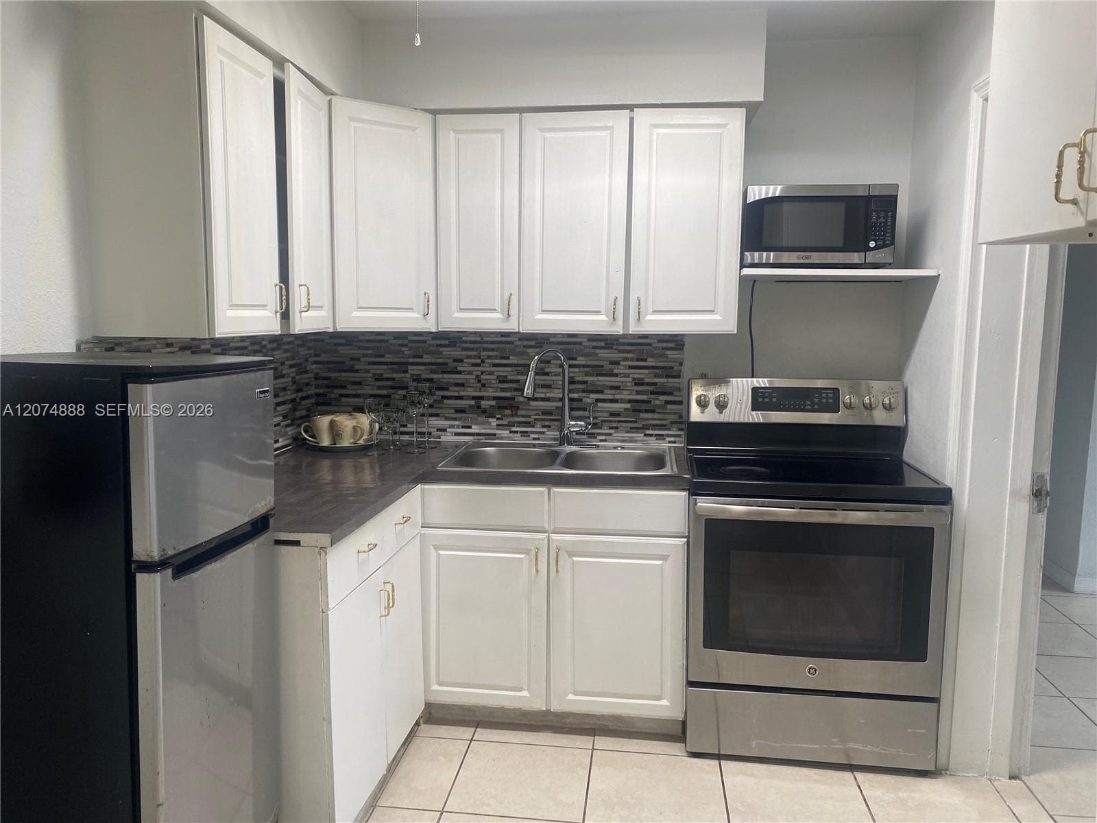 1111 N VINEYARD ST, Lehigh Acres FL 33936 photo 5