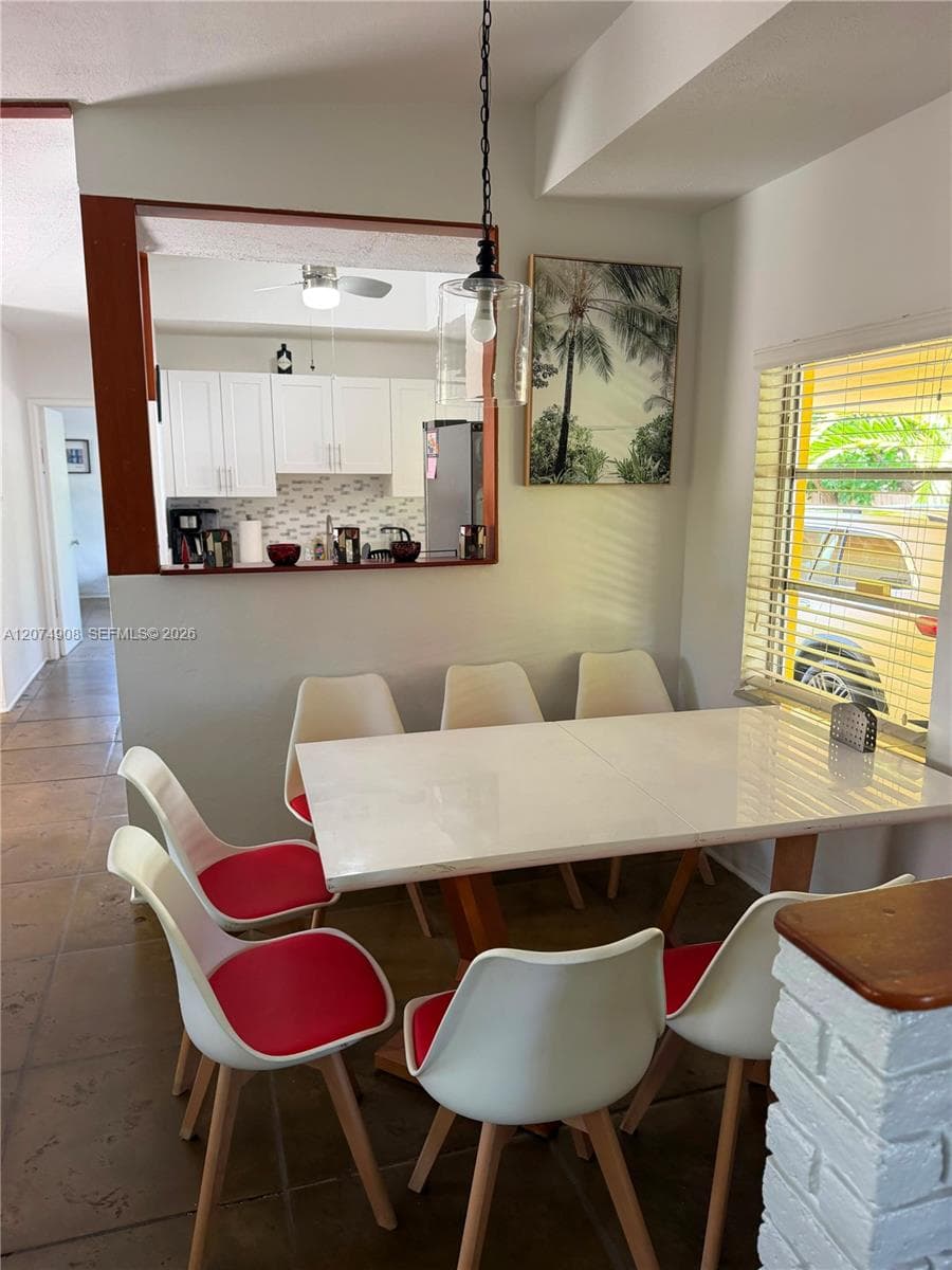 935 Polk St # 0, Hollywood FL 33019 photo 4