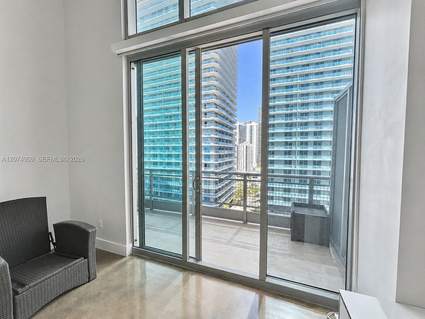690 SW 1st Ct # 2318, Miami FL 33130