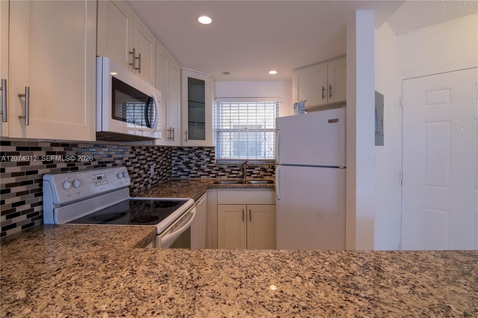 1750 W 46th St # 521, Hialeah FL 33012 photo 3