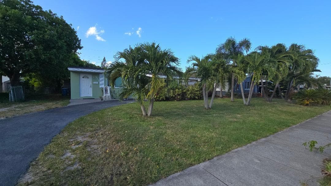 911 NE 58TH Street, Oakland Park FL 33334 photo 2