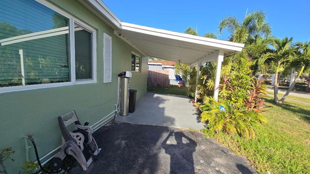 911 NE 58TH Street, Oakland Park FL 33334 photo 5