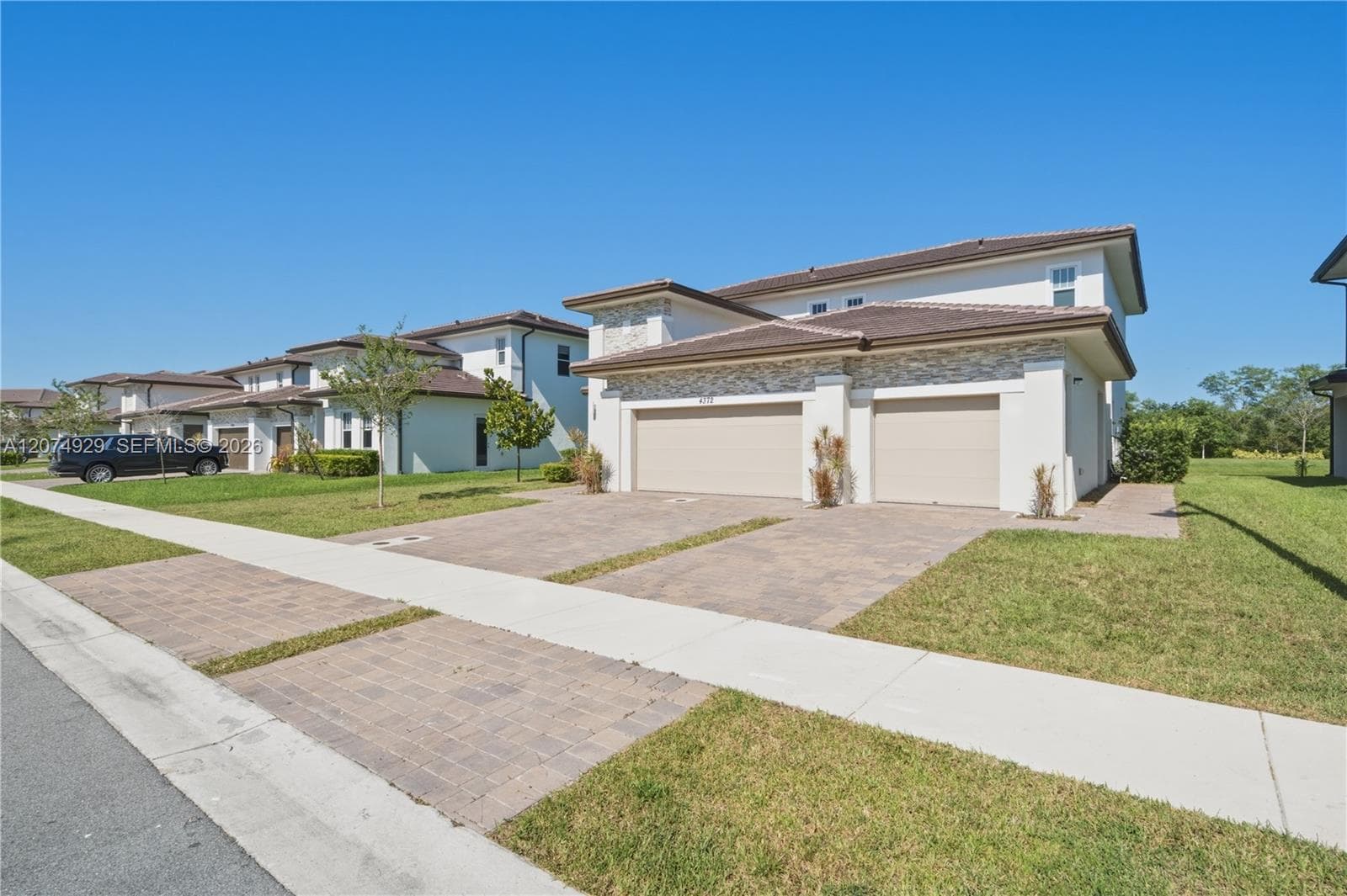 4372 SW 122nd Ter, Davie FL 33330 photo 3