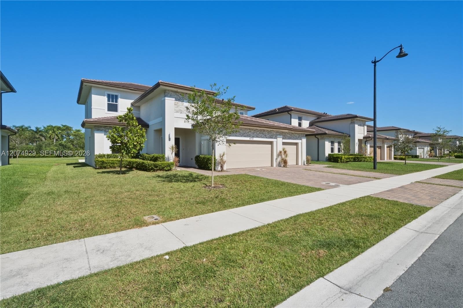 4372 SW 122nd Ter, Davie FL 33330 photo 4