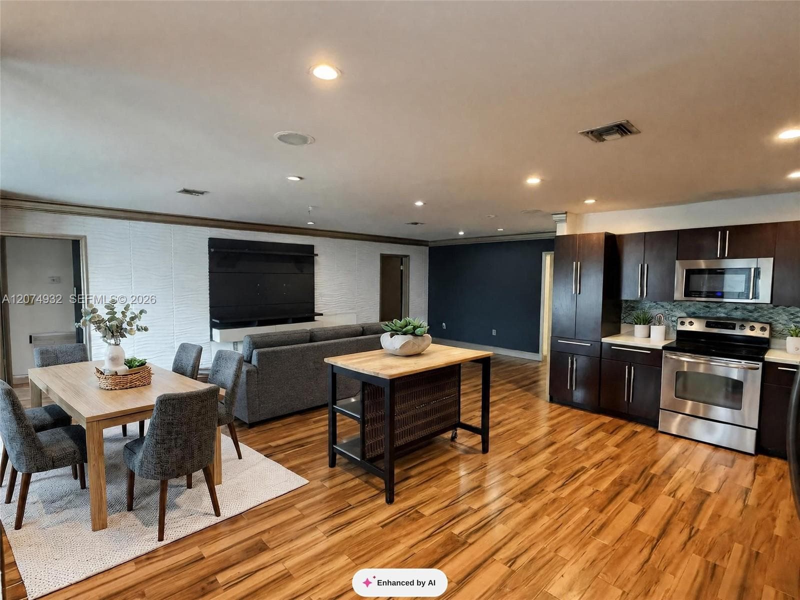 56 NW 39th St # 56, Miami FL 33127 photo 2