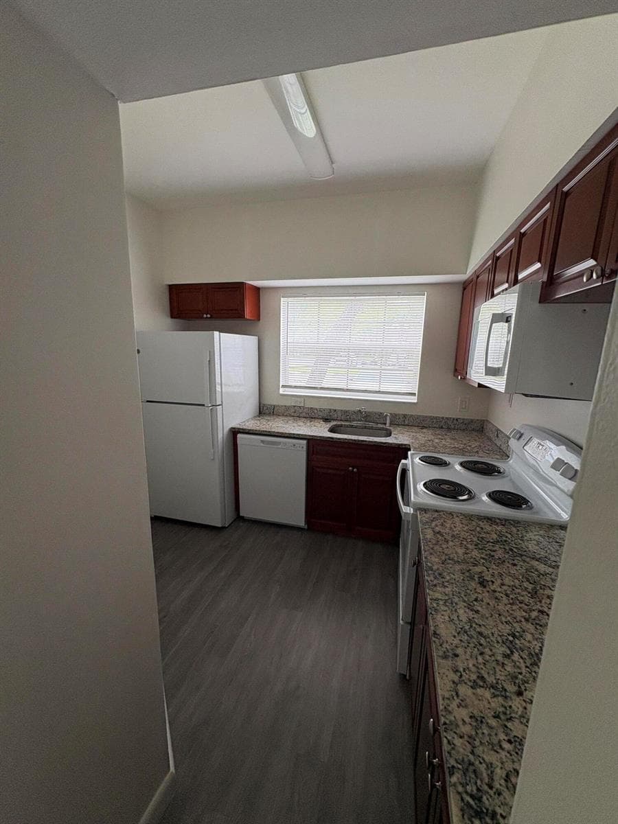 640 CYPRESS CLUB Way # B12, Deerfield Beach FL 33064