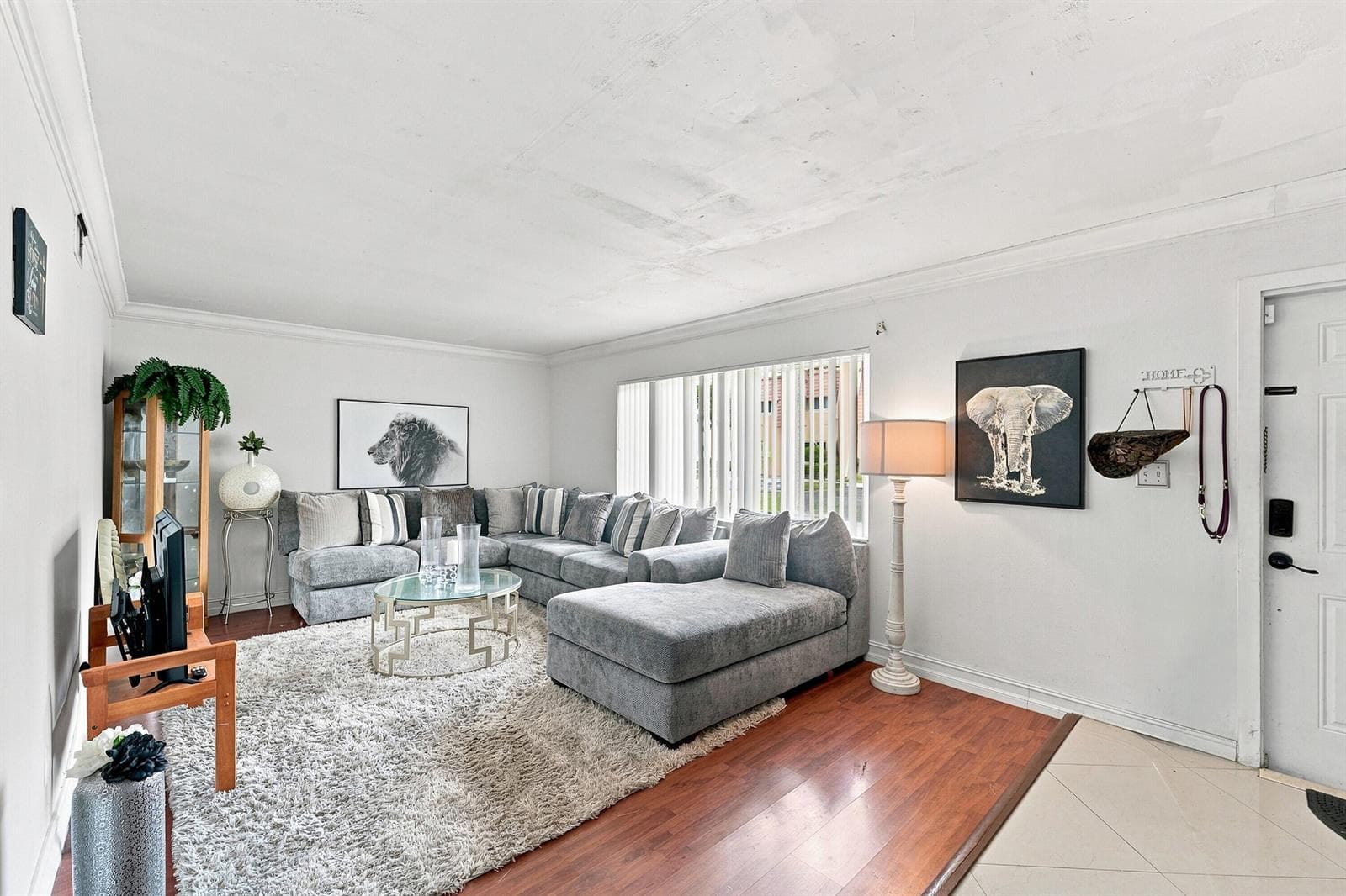 6 Spinning Wheel Lane, Tamarac FL 33319