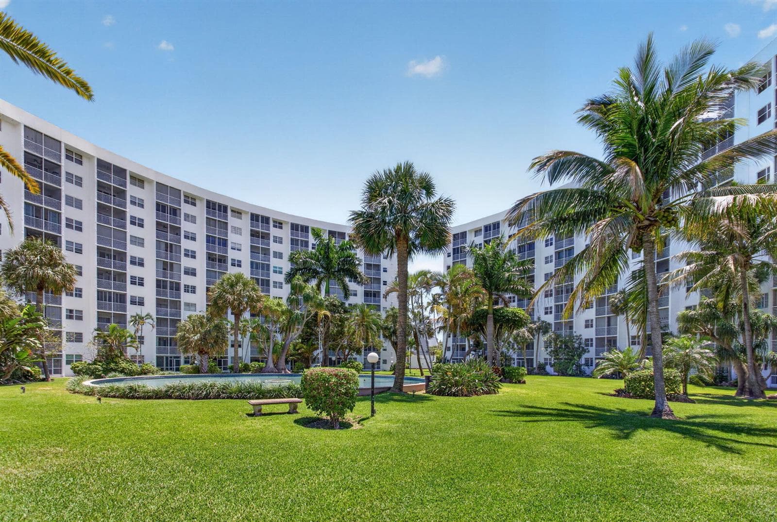 2731 NE 14TH ST Causeway # 405, Pompano Beach FL 33062 photo 2