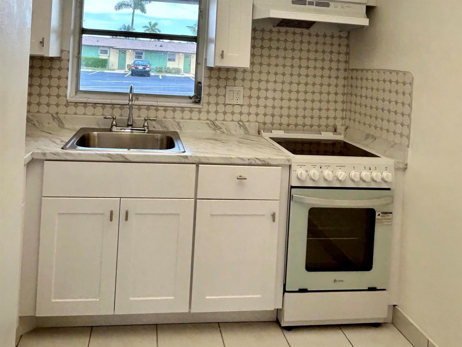 2895 CROSLEY Drive W # C, West Palm Beach FL 33415 photo 3