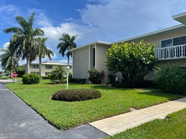 90 S Blvd Boulevard # 2b, Boynton Beach FL 33435