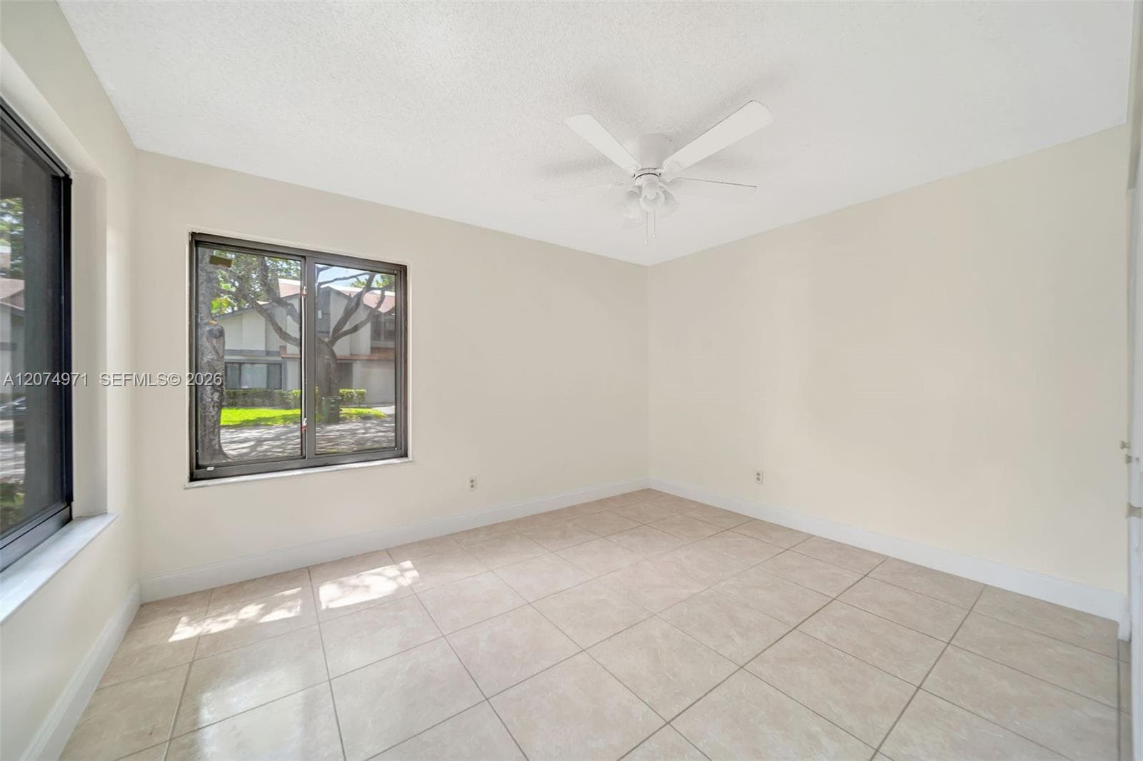 5223 E Gate Lake Rd # 5223, Tamarac FL 33319 photo 4