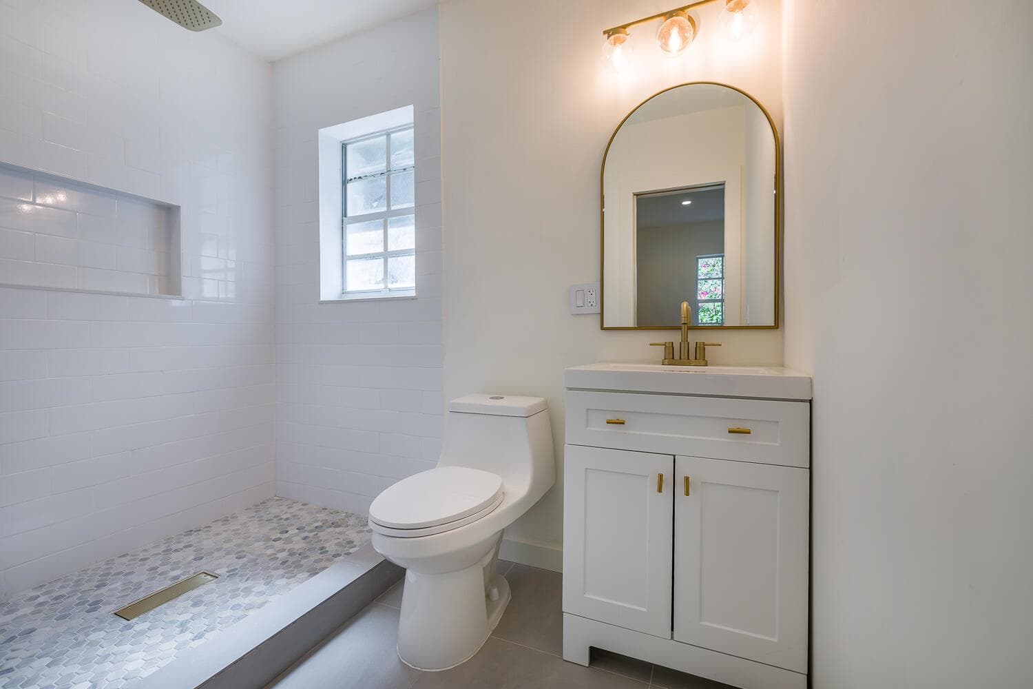 20 NE 169TH Street # 2, North Miami Beach FL 33162 photo 2