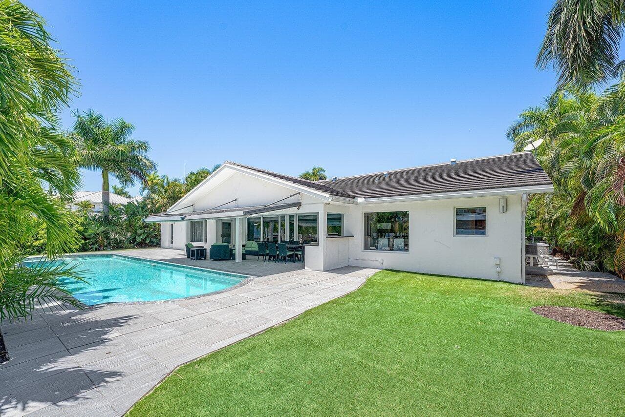 2540 MERCEDES Drive, Fort Lauderdale FL 33316 photo 5