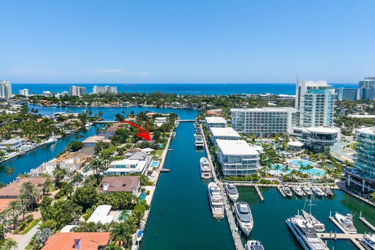 2540 MERCEDES Drive, Fort Lauderdale FL 33316 photo 4
