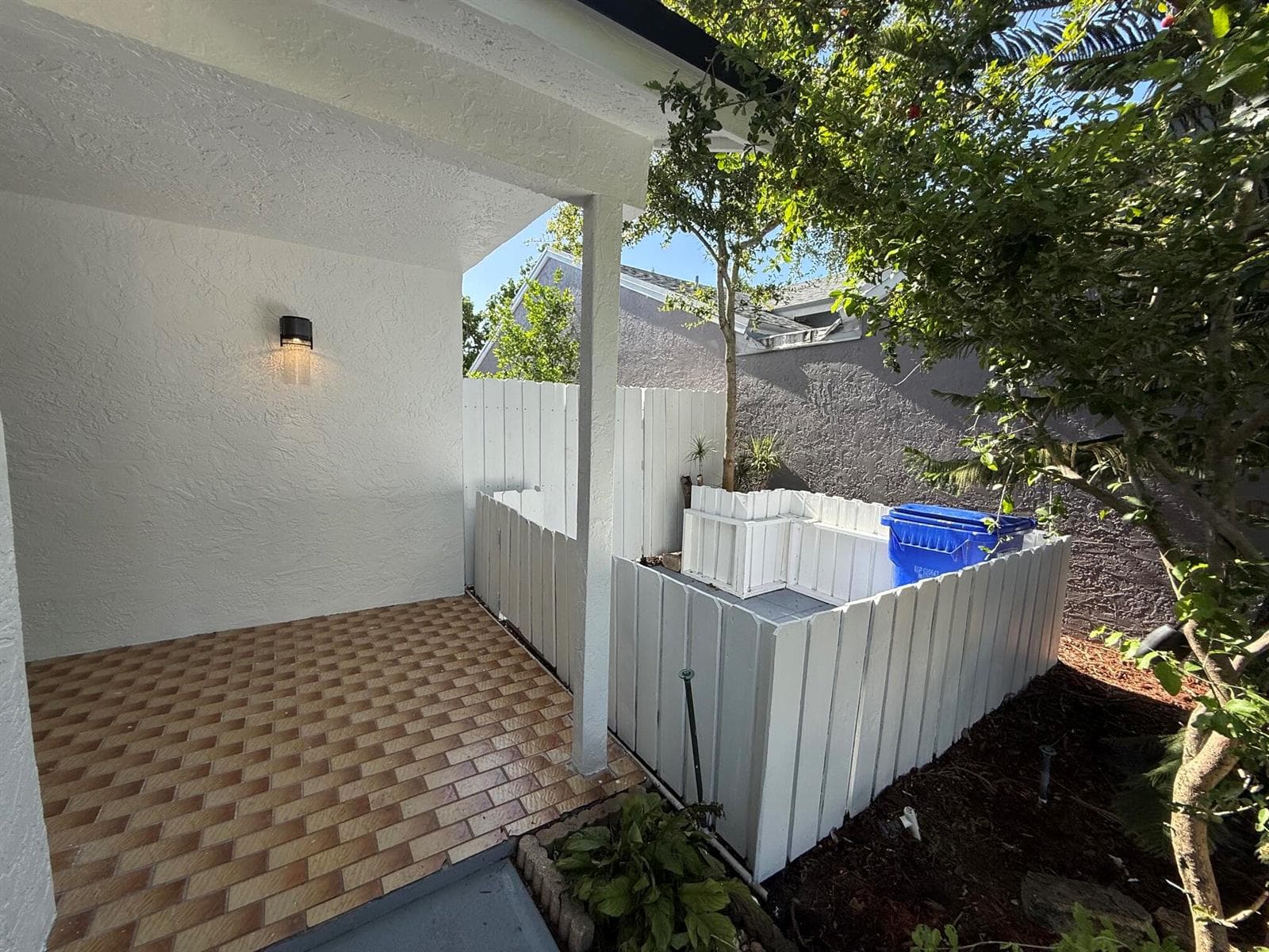 1160 SW 111th Avenue, Pembroke Pines FL 33025 photo 4