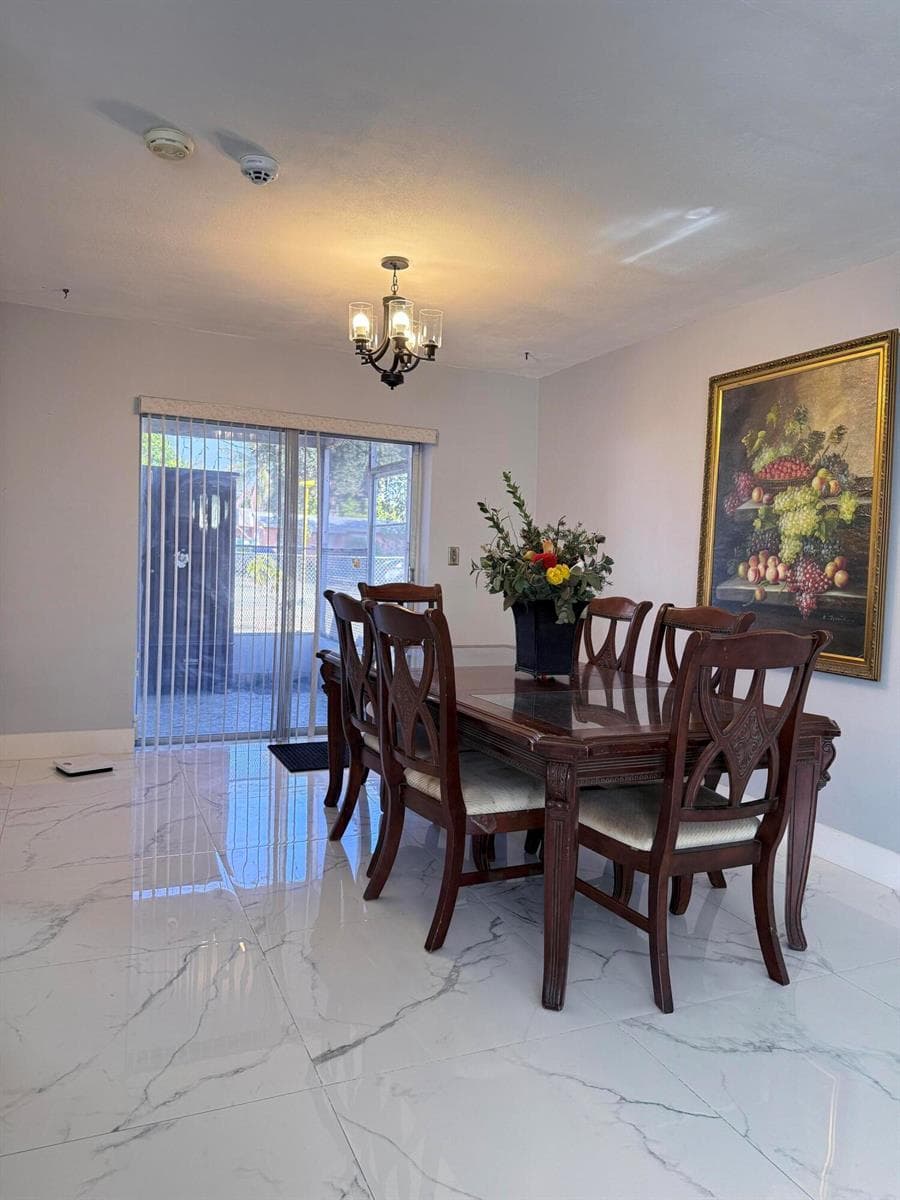 7201 MCKINLEY Street, Hollywood FL 33024 photo 5