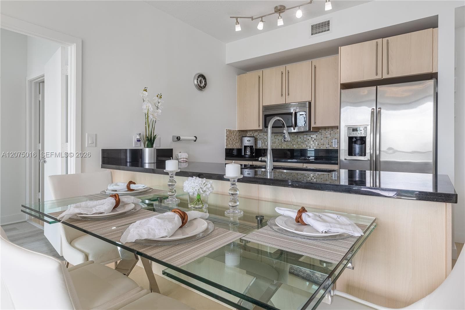 79 SW 12th St # 3704, Miami FL 33130 photo 5