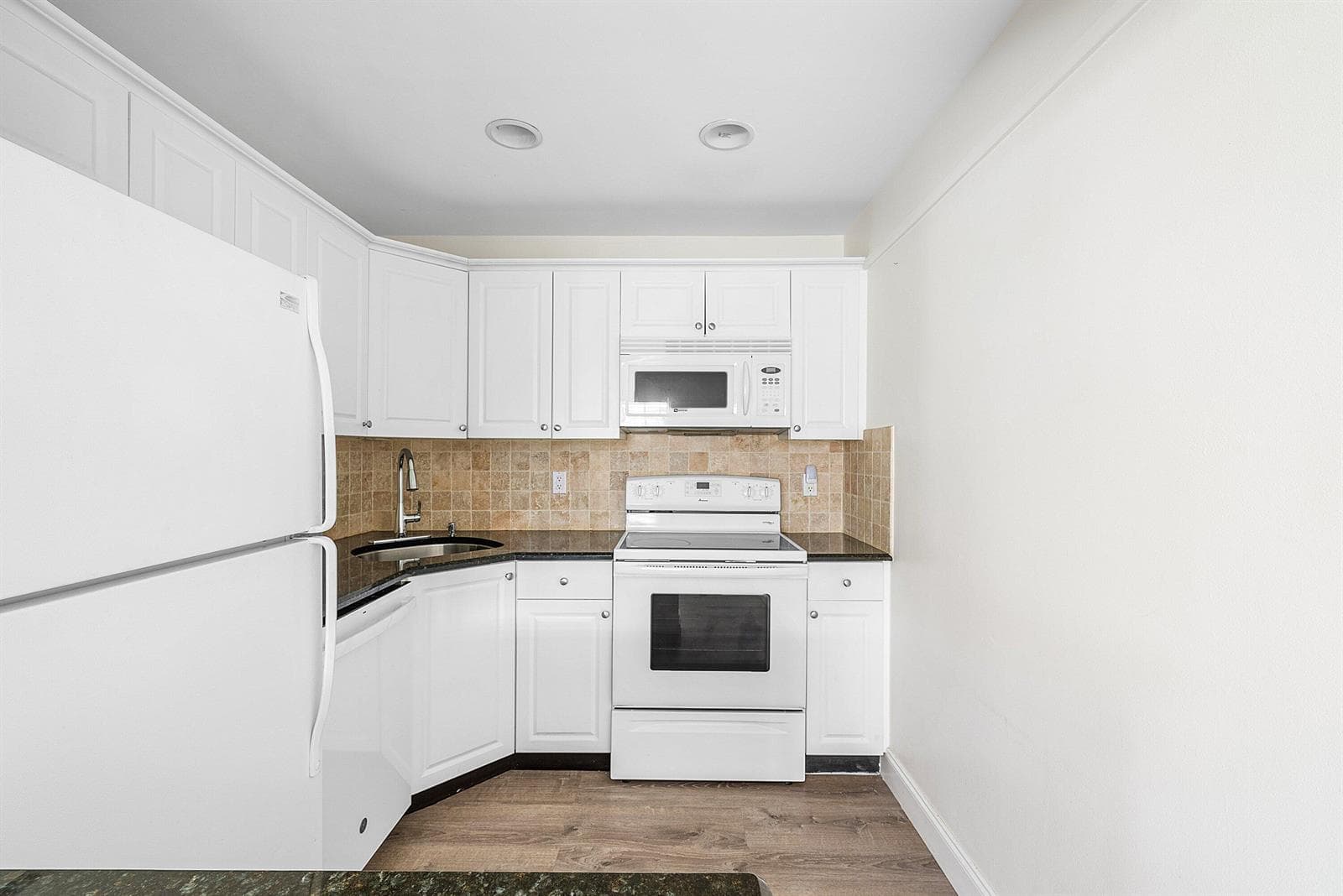 2455 NE 51st Street # E102, Fort Lauderdale FL 33308 photo 5
